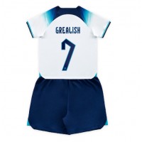 Camiseta Inglaterra Jack Grealish #7 Primera Equipación Replica Mundial 2022 para niños mangas cortas (+ Pantalones cortos)